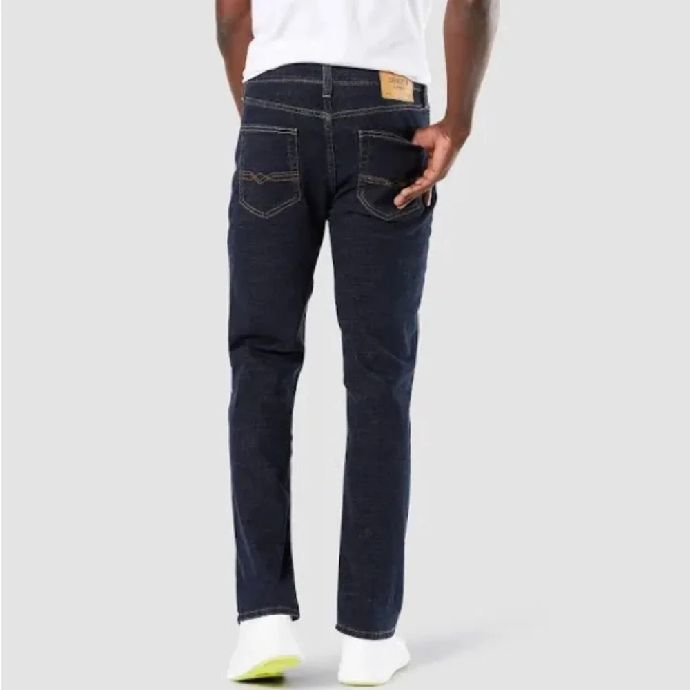 Denizen From Levi’s 218 Straight Fit Dark Wash Jeans 30 X 30
